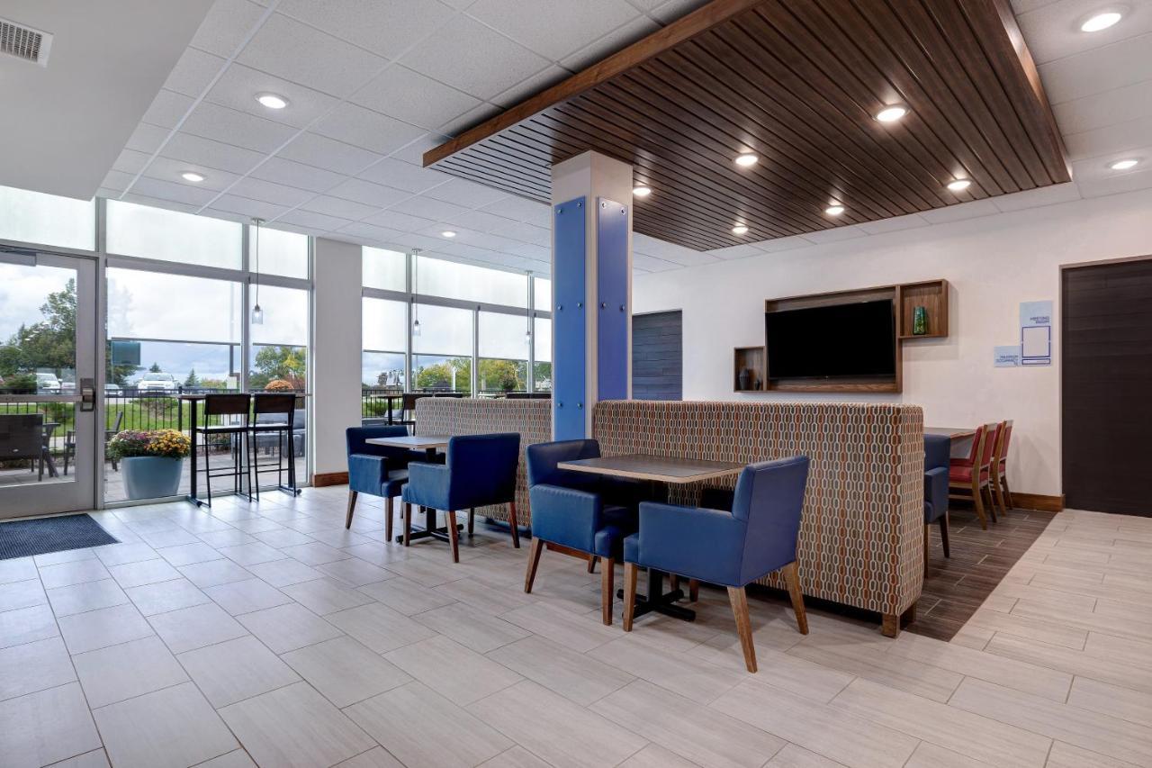 Holiday Inn Express & Suites - Grand Rapids South - Wyoming By Ihg Εξωτερικό φωτογραφία