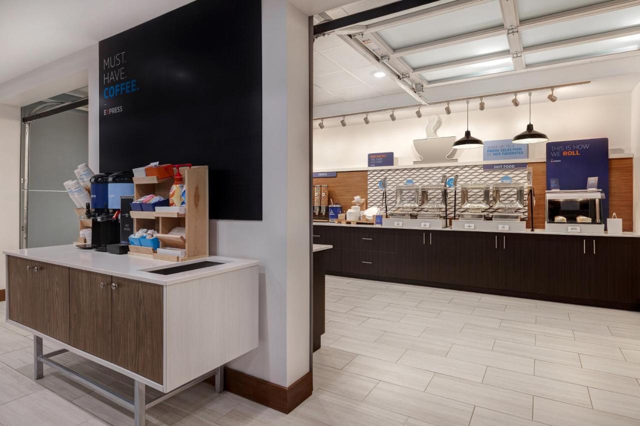 Holiday Inn Express & Suites - Grand Rapids South - Wyoming By Ihg Εξωτερικό φωτογραφία