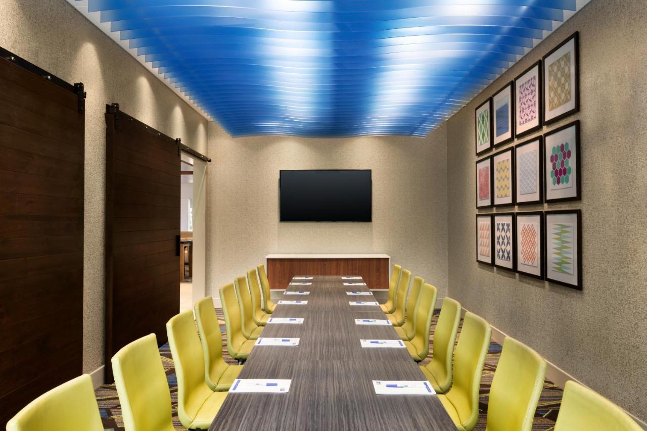 Holiday Inn Express & Suites - Grand Rapids South - Wyoming By Ihg Εξωτερικό φωτογραφία